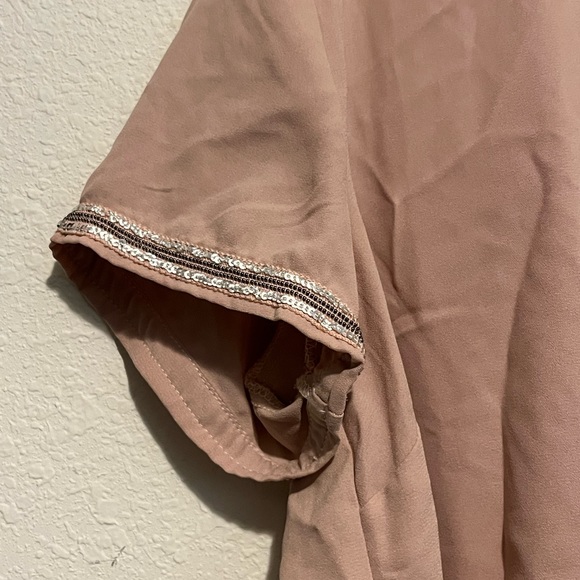 Dusty pink woven top with bead and sequin detail around neck and arms - Picture 3 of 5